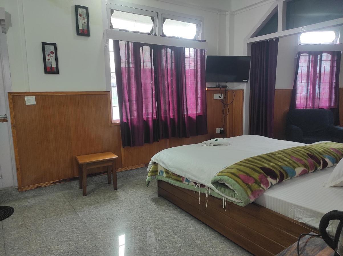 Hotel Tawang Regency Exterior photo
