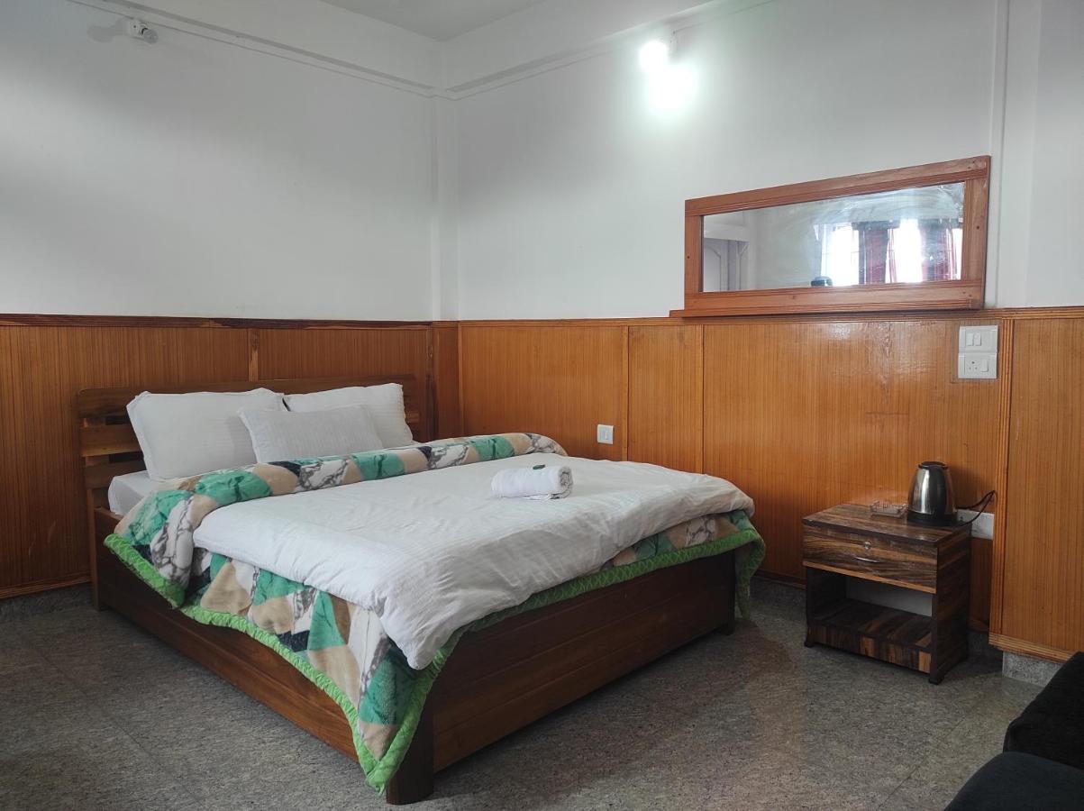 Hotel Tawang Regency Exterior photo
