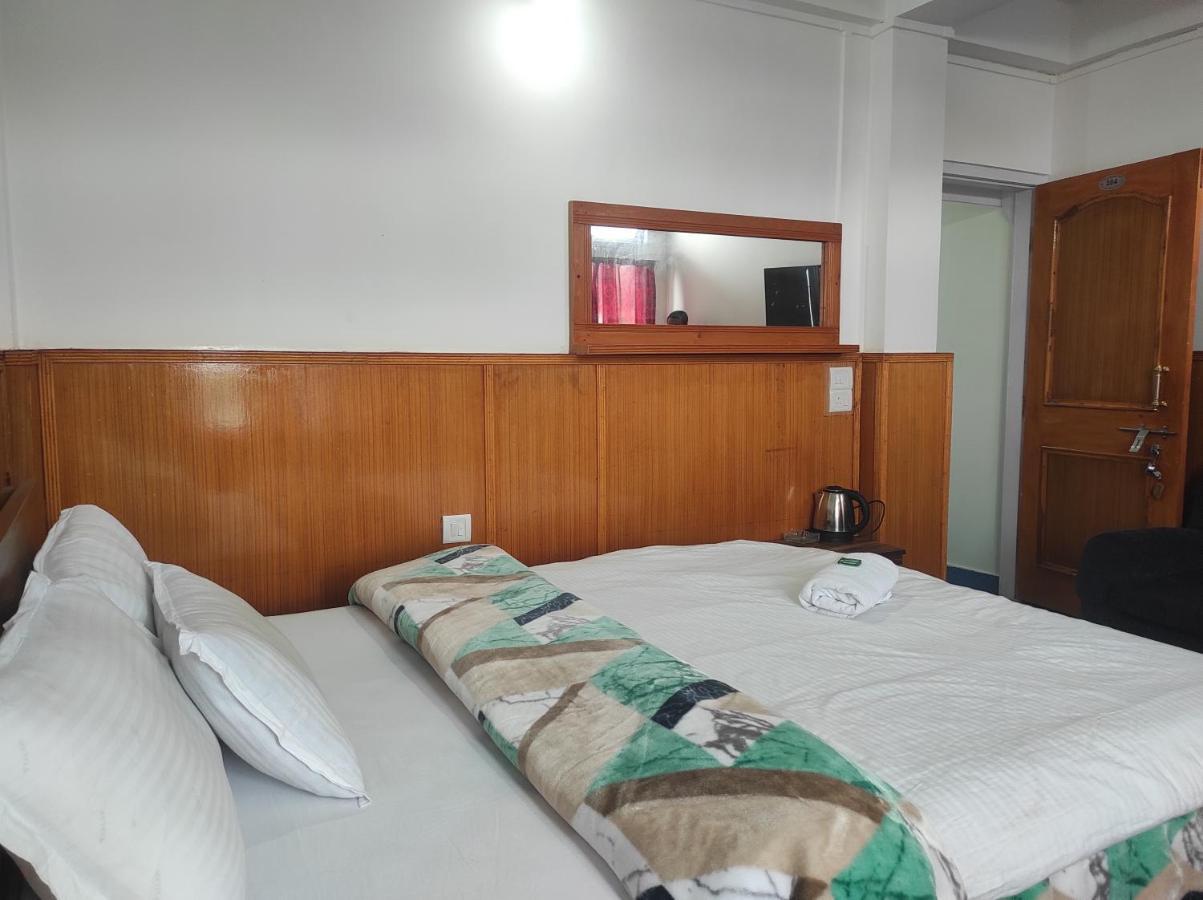 Hotel Tawang Regency Exterior photo