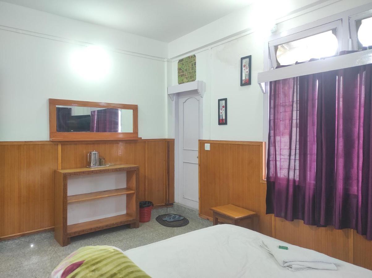 Hotel Tawang Regency Exterior photo