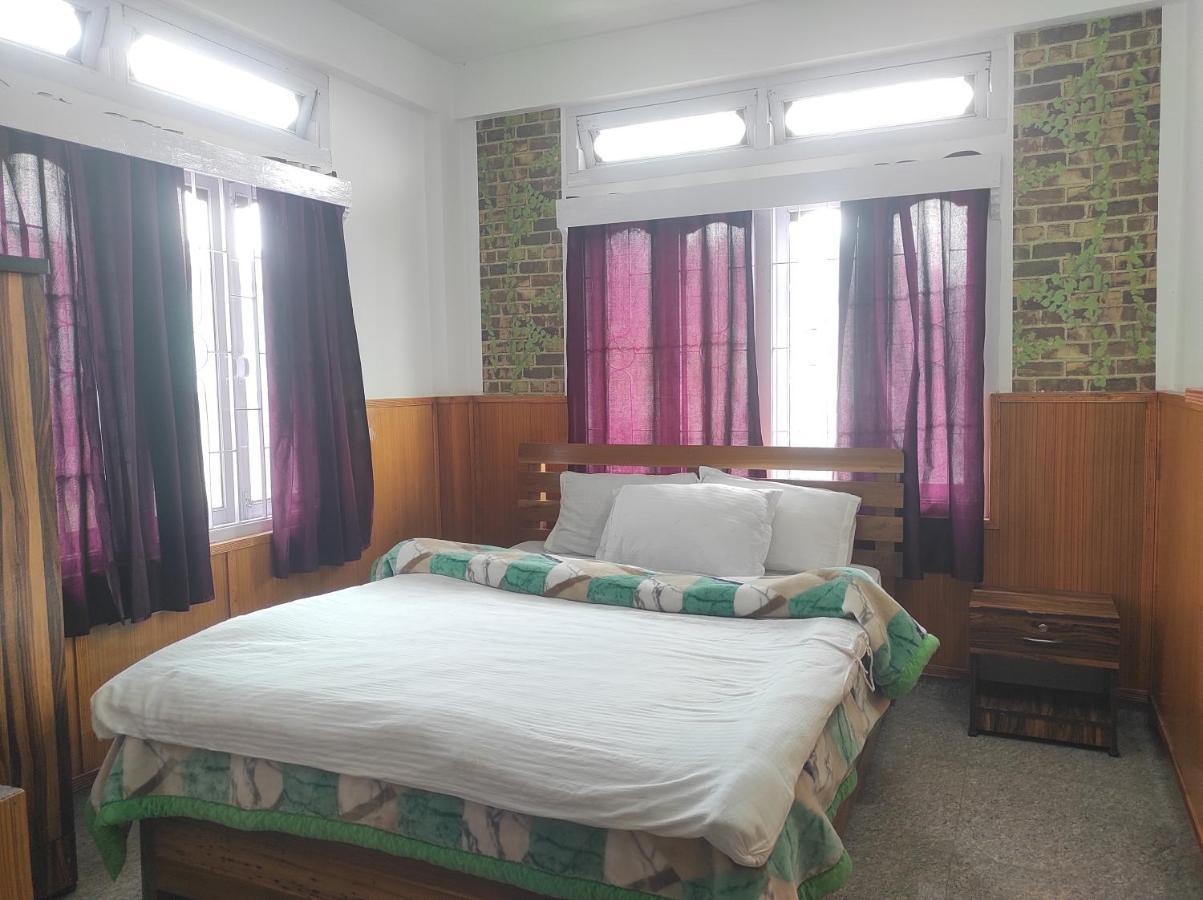 Hotel Tawang Regency Exterior photo