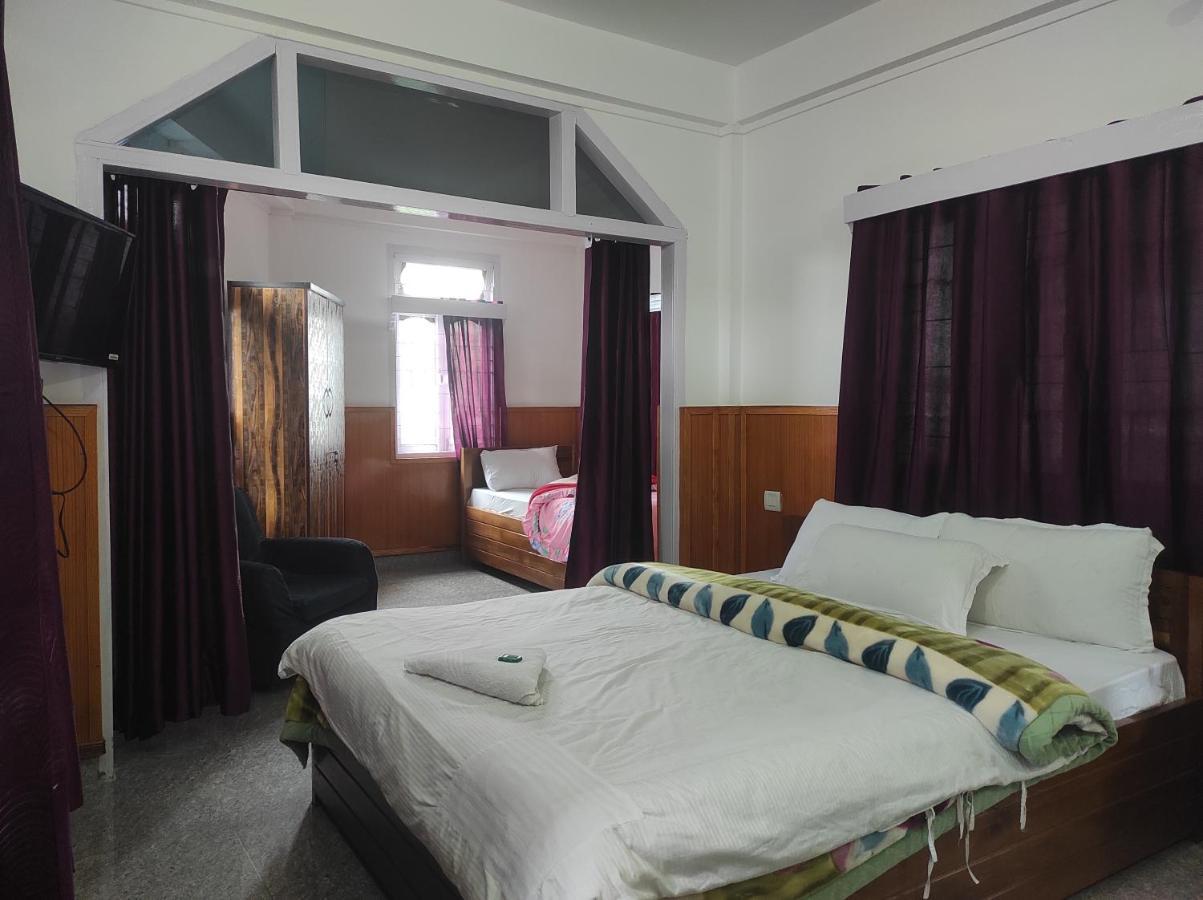 Hotel Tawang Regency Exterior photo